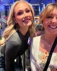 Shelby Karr's Instagram, Twitter & Facebook