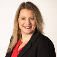 Denise Miley's Instagram, Twitter & Facebook