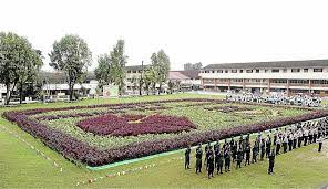 It was indeed a great morning on the 24th june 2013 when a group of 'old boys' from the 'class of 1979' paid a visit to their beloved school, smk methodist (acs) ipoh. Record Formation Of 31 500 Shrubs The Star