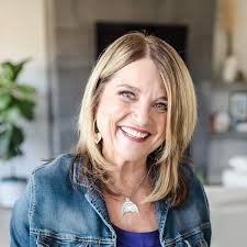 Your Happiness Connection: 60 Small Steps For a Happy Mindset When Life  Gets Tough (Get Happy Now): Rose, Reen: 9780993988370: Amazon.com: Books