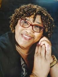 Brenda Travers's Instagram, Twitter & Facebook