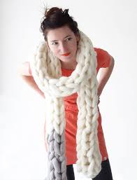 Cast on 6 stitches loosely but neatly and knit to end of row. Duocolor Chunky Scarf Panapufa