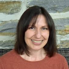 Elizabeth Harter's Instagram, Twitter & Facebook