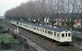 79092 R Stock Kew Gardens London Underground Train London Underground London Underground Tube