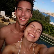 Alexis Howe (@leximaryn) • Instagram photos and videos