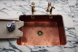 10 easy pieces: copper kitchen sinks