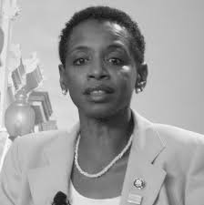 New PG Post 08.18.05 Vol.73#33