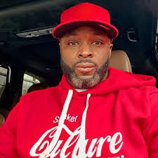 Travis Wheaton's Instagram, Twitter & Facebook