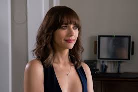The It Crowd Rashida Jones Loved Working With Tag S All Star Cast Hollywood Outbreak Rashida Jones Jake Johnson Hollywood