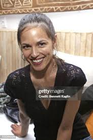 245点のNikki Crossの写真と高解像度写真