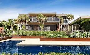 Builders have finished construction of the almost $10 million residence next to lake zurich, which has. Roger Federer S Mt Eliza Holiday Rental Up For Sale Urban