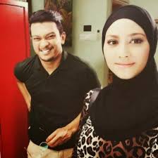 Dia isteri luar biasa artis : Tonton Drama Dia Isteri Luar Biasa Full Episode 1 Hingga 26 Akhir