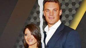 Anika bissel (l.) und marita neuer Gluck Im Spiel Pech In Der Liebe Bild Zeigt In 20 Bildern Wie Manuel Neuer Den Wm Titel Holte Aber Seine Freundin Verlor Bundesliga Bild De