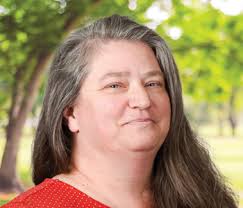 Tracy Burkett's Instagram, Twitter & Facebook