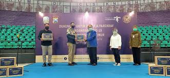 Setelah melihat program yakult d.ari stesen tv tertentu. Kemenparekraf Distribusikan 14 Ribu Paket Bantuan Untuk Pekerja Parekraf Di Jatim Portal Berita Sidoarjo