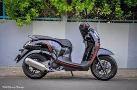 Modifikasi new honda scoopy konsep cafe racer simpel budget pelajar !!! Modifikasi Motor All New Honda Scoopy Ini Makin Sporty Plus Mewah Motorplus