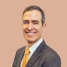 Financial Keynote Speaker