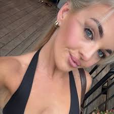 𝐏𝐡𝐨𝐞𝐛𝐞 𝐊𝐚𝐧𝐞 (@phoebemmadison) • Instagram photos and videos