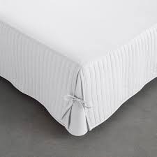 Cache Sommier Matelasse Piquage Lignes Un Cache Sommier Matelasse Avec Un Joli Surpiquage En Ligne Pour Habiller Votre So Matelas Matelas 140 Sommier A Lattes