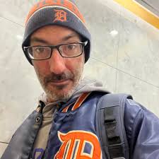 Pizza Hut Employee and Customer Experiences