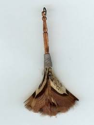 Birds Of The Same Feather Make A Good Feather Duster Miniature Feather Duster By Professional Miniaturist Great Inspiration Miniatures Dollhouse Accessories Dollhouse Miniatures