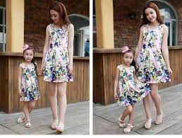 Serie tv, disney, barbie, dora, diddl, dragon ball z, pokemon, puffi, supereroe, animali, mandala, winx, hello kitty e migliaia di immagini da colorare gratuiti per bambini online Stesso Look Per Mamma E Figlia Foto Stylosophy