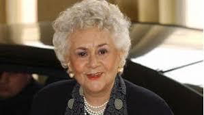 Tara Reid Walks Out Of Jenny Mccarthy Interview And Slams Radio Host Show  Yube