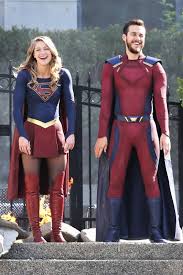 Supergirl Melissabenoist Chriswood Bts Melissa Supergirl Supergirl Cosplay Kara Danvers Supergirl