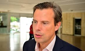 Cámara llama a retomar obras municipales