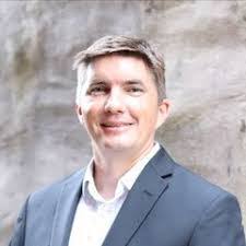 Andrew Linton's Instagram, Twitter & Facebook