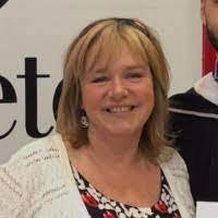 Bernadette Helm's Instagram, Twitter & Facebook