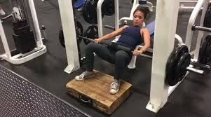 This is smith machine elevated reverse lunges #bbrsmithmachineelevatedreverselunges by bodies by rachel on vimeo, the home for high quality videos and… Sohee Fit Smith Machine Hip Thrust If You Don T Have