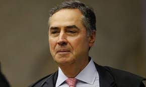 Governo estuda modelo de certificação digital como alternativa à impressão do voto; Seria Como Voltar Ao Orelhao Diz Barroso Sobre A Tentativa De Implementar O Voto Impresso No Brasil Jornal O Globo
