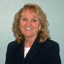 Hi everyone! I am so excited to share that I will be graduating Cum Laude  with a degree in Marketing from the University of Arizona & Eller College  of Management this Friday!