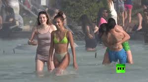 السلام عليكم اهلا وسهلا بيكم النهادرة هنعرف المعدل الطبيعي لدرجات الحرارة لكارت الشاشة والمعالج الحرارة في القطعتين دول يجب ان لا تتخطي 75 درجة مئوية مراحل. Ø´Ø§Ù‡Ø¯ Ø§Ù„Ø¹Ø§ØµÙ…Ø© Ø§Ù„ÙØ±Ù†Ø³ÙŠØ© Ù„Ø§ ØªØ²Ø§Ù„ ØªØ¹Ø§Ù†ÙŠ Ù…Ù† Ø§Ø±ØªÙØ§Ø¹ Ø¯Ø±Ø¬Ø§Øª Ø§Ù„Ø­Ø±Ø§Ø±Ø© Youtube