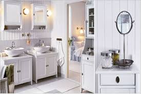 Ainsi, on craque pour des rangements et des accessoires adaptés à toutes les salles de bains. Armoire De Toilette Ikea Pour Chaque Style De Salle De Bain Archzine Fr