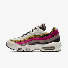 The nike air max 95 features a unique lacing system that includes nylon eye stays to secure the foot in place. Ø²ÙˆØ¬Ø© Ø´ÙƒÙ„ Ø¯Ù„ÙŠÙ„ Nike Air Max 95 Camel Dsvdedommel Com
