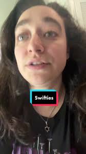 Gillian Eichenberger Taylor Swift