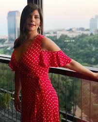 105.076 views2 months ago söylemezsem olmaz. 93 Kilo Veren Pelin Oztekin Den Bikinili Poz