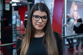 Ana garcia martins arrasa joana. Antes De Entrar No Big Brother Duplo Impacto Sofia Sousa Foi Surpreendida Pela Nossa Otica Chiado Eyeglass Factory