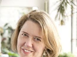 Amy Baxter's Instagram, Twitter & Facebook