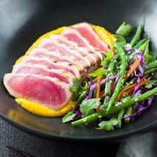 seared ahi tuna with sesame green beans