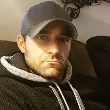 Jerry Whitton's Instagram, Twitter & Facebook