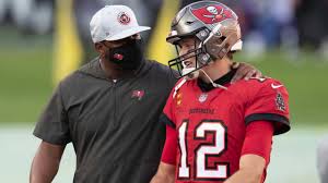 Byron antron leftwich (born january 14, 1980) is an american football coach and former quarterback who is the offensive coordinator for the tampa bay buccaneers of the national football league (nfl). Byron Leftwich On Tom Brady S Level Of Play At Age 43 You Just Didn T Think It Was Possible