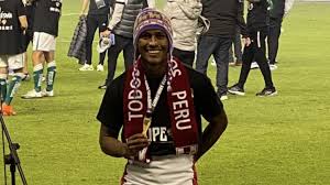 Toda la información de pedro aquino (pedro aquino sánchez), jugador del león fc en la temporada 2020 en as.com. Pedro Aquino Un Campeon Orgulloso De Sus Colores As Peru