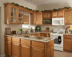 Decoracion De Cocinas De Madera Remodelaciondecocinas Kitchen Remodel Small Kitchen Cabinets Decor Kitchen Design Small