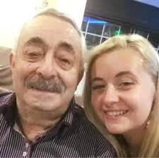 ROCKING CAR Eind jaren 60 kocht de familie Severs ☂️ uit Halle de rupsmolen  ,,chenille'' van Cornelius de Raes. Beter bekend als: Jefke pit. Zowel de  oude als nieuwe Rocking car was