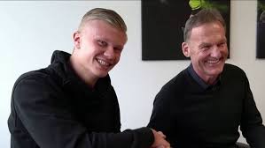 Fury mino raiola, agent of erling haaland, paul pogba and zlatan ibrahimovic, launches extraordinary rant over fifa 'attack' on agents and insists ea sports 'abuses' player rights The Real Cost Of Signing Haaland Huge Commission To His Father And Mino Raiola Marca In English