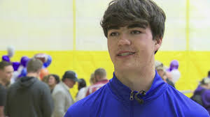 Raw interview: Bishop Kelly's Josh Horn signs with Boise State