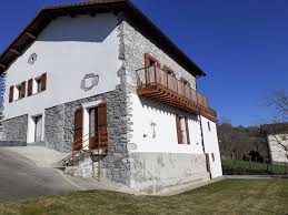 Casa rural higeralde (country house), hondarribia (spain) deals. Alquiler De Casas Vacacionales En Hondarribia Fuenterrabia Guipuzcoa Rurales Chalets Bungalows